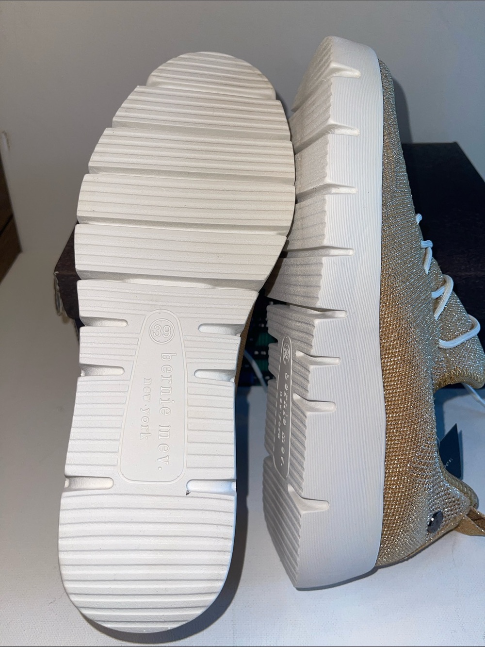 NIB BERNIE MEV NEW YORK CARA SLIP ON MEMORY FOAM SNEAKER CHAMPAGNE SHIMMER - Picture 11 of 13